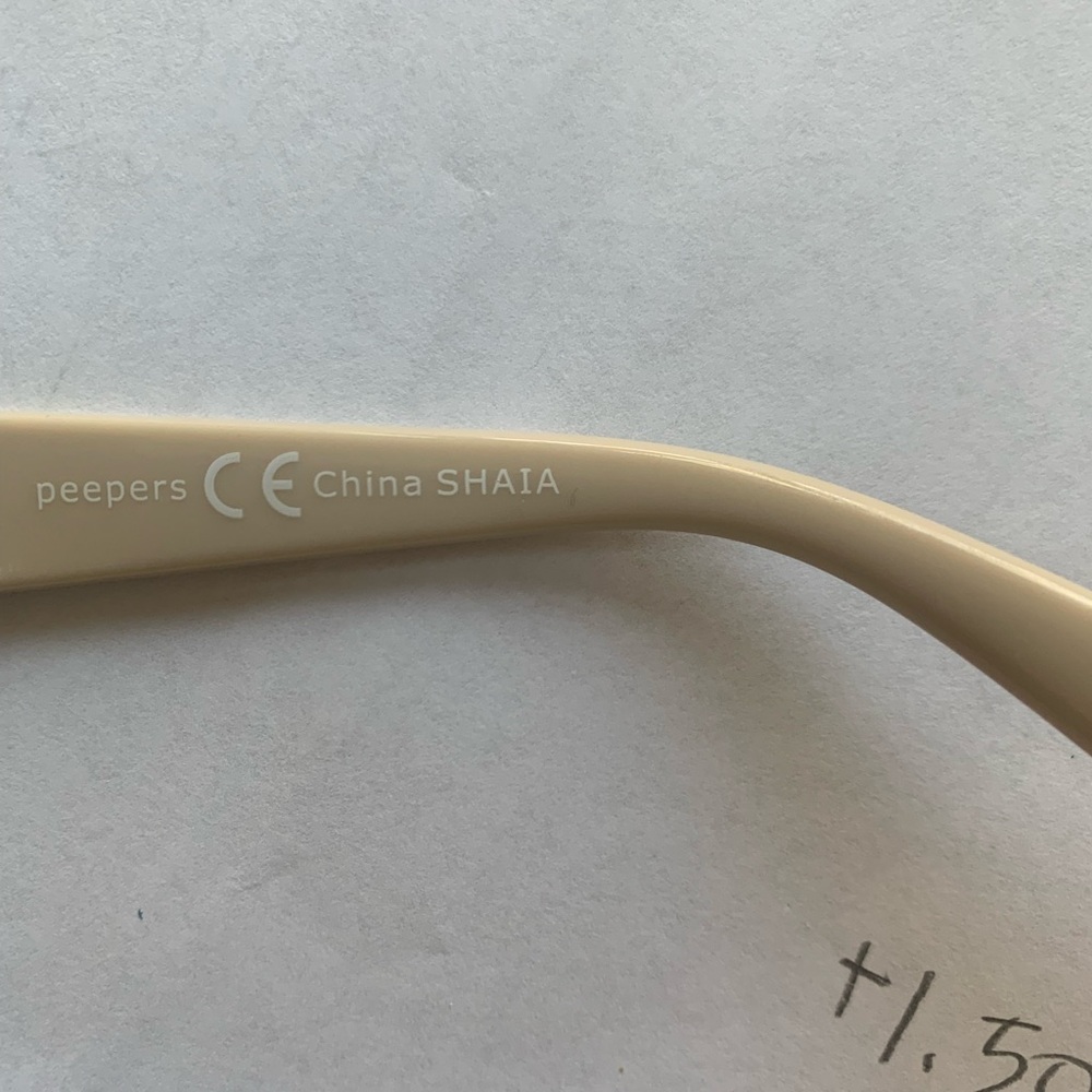 RS EYESHOP readers and PEEPERS reader sunglasses Set 3 - Picture 10 of 10